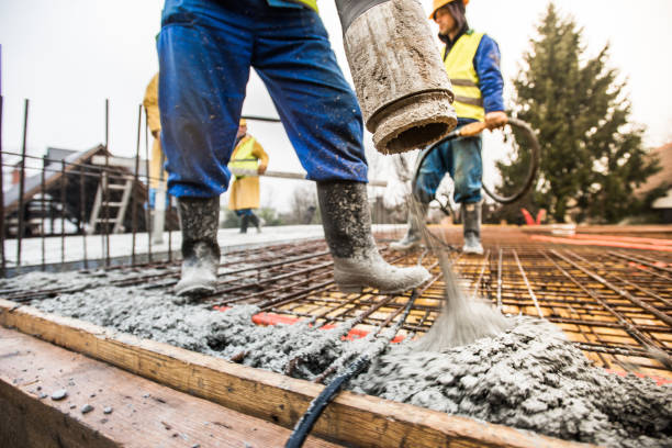 Best Concrete Sidewalk Installation  in Indian Head Park, IL